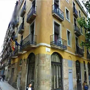 https://hostal-nou-raval.catalonia-hotels.com